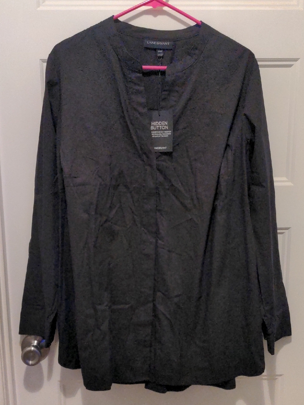 NWT Lane Bryant Black Hidden Button V-Neck Blouse Shirt Plus Size 18/20